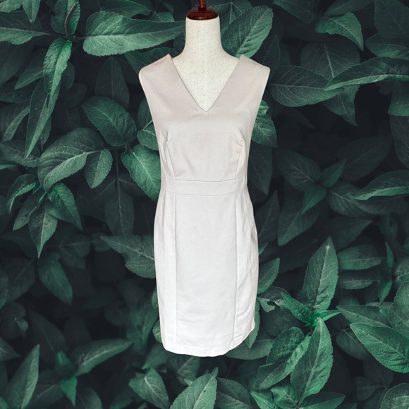 NWT Ann Taylor Double V Seamed Sheath Bi-Stretch Pebble Gray Melange Size 4 - Picture 3 of 13